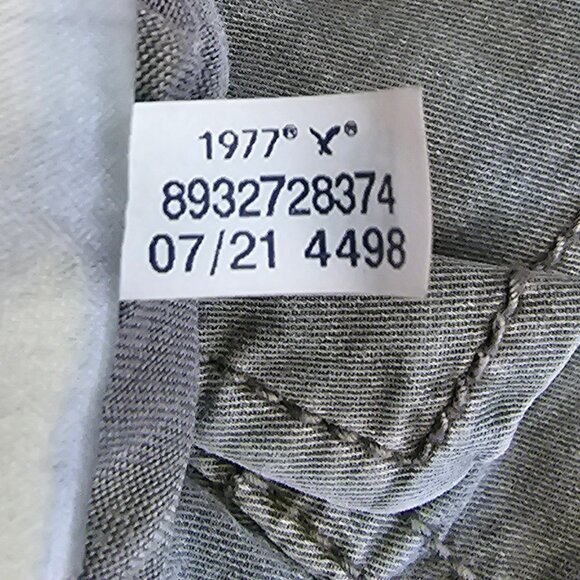 AE Women's Stretch Baggy Cargo Jogger Olive Green Size 8 - Picture 8 of 9